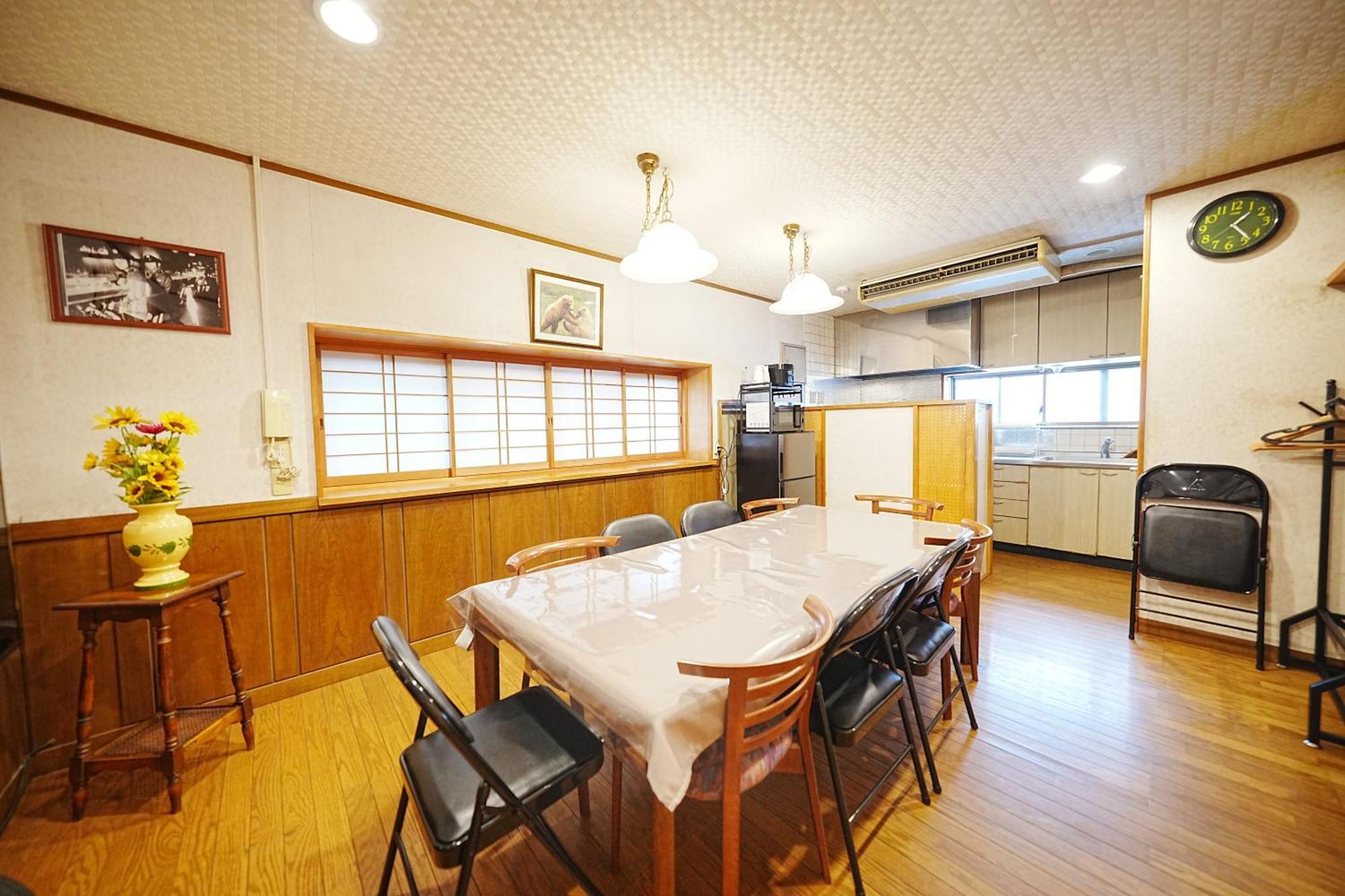 Family Or Business Travel 20 Percent Off 20 Guests 144Sqm Free Ikebukuro Shuttle 2 Kitchens Bathrooms 4 Bedrooms Tokyo Exterior photo